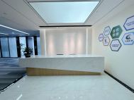 555平精装修房源出租 7+1格局