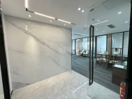 英龙展业大厦193平精装2＋1