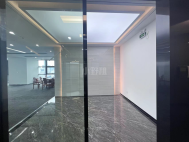 精装修，采光通透，无遮挡，超高实用率！