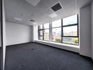 坂田甲级写字楼精装修113平1+1格局