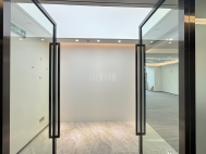 稀缺精装小面积  双地铁口  交通方便