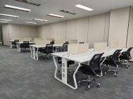 微软283平精装房源出租 带家私