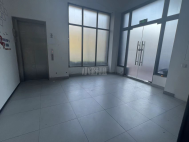 精装修，采光通透，无遮挡，超高实用率！