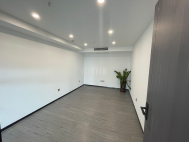 星河WORLD双面采光478平5+1格局