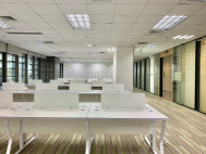 科兴电梯口小户型271平 25人卡位