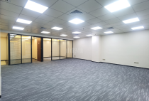 劲松大厦298平精装4＋1