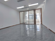 车公庙红松大厦116平方1+1格局